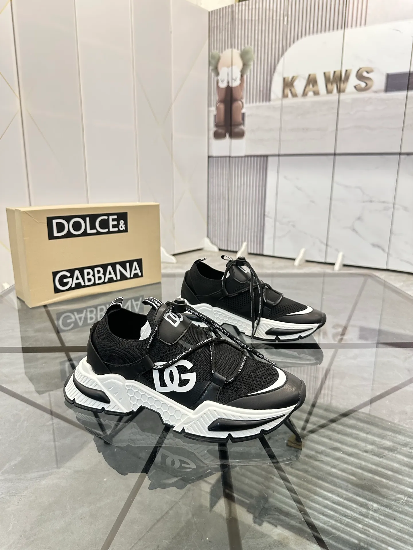 Men's shoes for sale 💰: 💰P500¥ Product trademark: DG* "Dolce & Gabbana*" low-top casual shoes Regular size: 35-45 (can be customized to 46) Couple style Product materials: Upper imported cowhide stitched with original fabric, breathable lining, original outsole. Number: 803